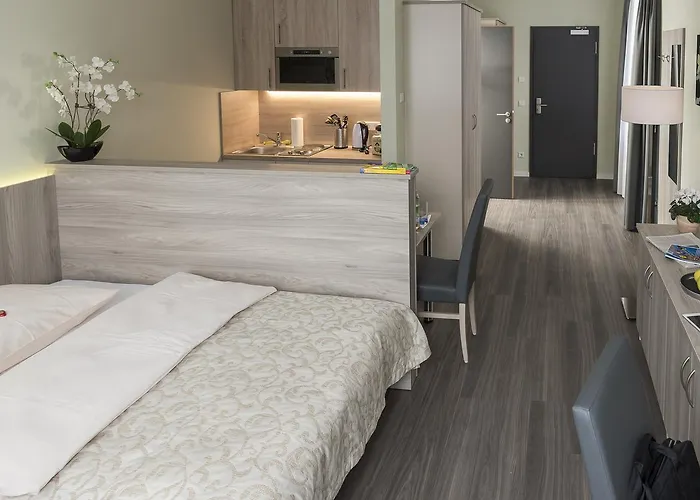 Aino Olympiapark Aparthotel 3*