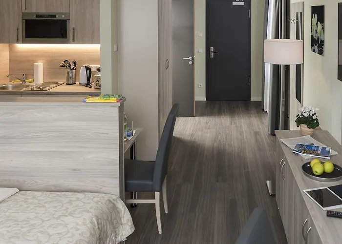 Aino Olympiapark Aparthotel 3*