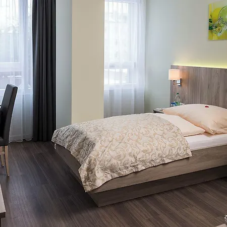 Aparthotel Aino Olympiapark 3*